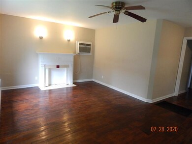 2013 W Maple Ave, Enid, OK 73703 - photo 2