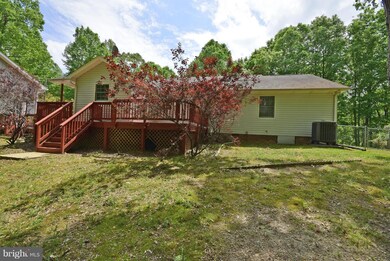 11051 Holly Ridge Ln, Ruther Glen, VA 22546 - photo 6