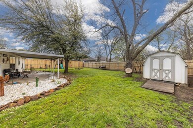 903 Hodge St, Cleburne, TX 76033 - photo 3