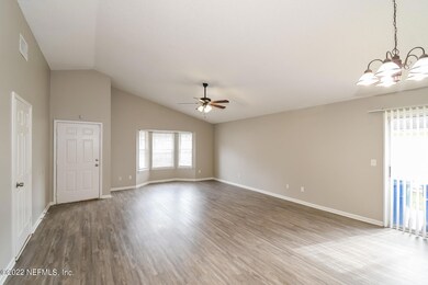 10672 Northwyck Dr, Jacksonville, FL 32218 - photo 3