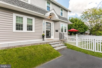 417 Oxford Rd, Havertown, PA 19083 - photo 3