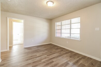 9834 Cheeves Dr, Houston, TX 77016 - photo 4