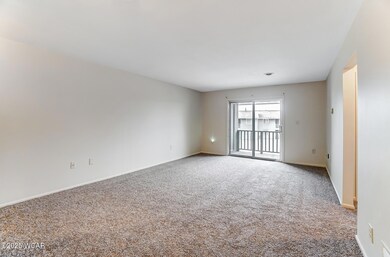 2275 n cable rd 212 (4)