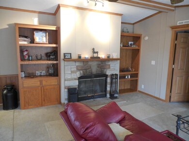 1402 Leger Fork Rd, Tyner, KY 40486 - photo 6