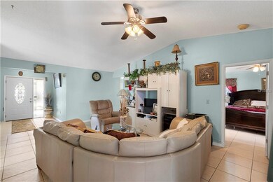 Living Room with lots of great space.