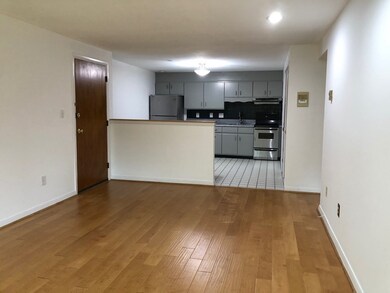 74 Beach St unit 2-7, Woburn, MA 01801 - photo 6