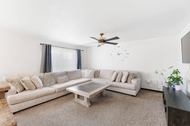 1407 Hummingbird Cir, Waterloo, IA 50702 - photo 4