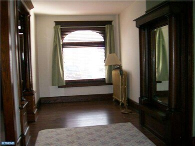 352 N 11th St, Reading, PA 19604 - photo 3