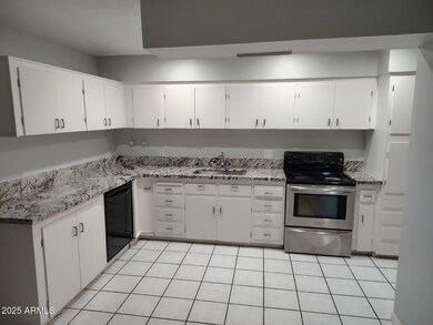 8102 W Weldon Ave, Phoenix, AZ 85033 - photo 6