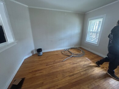12 D St unit 14, Whitinsville, MA 01588 - photo 6