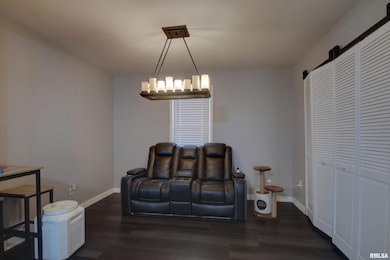 1715 N 24th St, Quincy, IL 62301 - photo 6