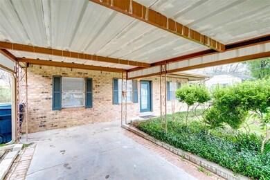 705 Barkley St, Houston, TX 77022 - photo 3