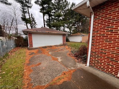 12100 Orme Rd, Cleveland, OH 44125 - photo 3