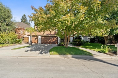 841 E Country View Cir, Fresno, CA 93730 - photo 5