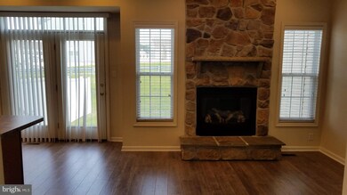 10355 Bridle Ct, Hagerstown, MD 21740 - photo 6