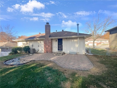 3711 S Kiger Rd, Independence, MO 64055 - photo 5