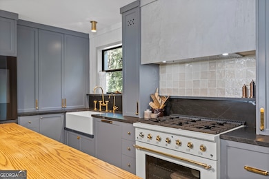 3238 Mountain Hollow Dr, Marietta, GA 30062 - photo 6