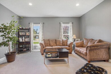 005_724_ventura_way_marshall_mi_49068-34