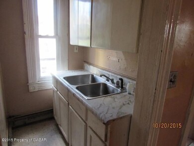 355 Beddoe Ct, Scranton, PA 18504 - photo 5