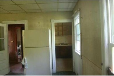 297 West St, Ludlow, MA 01056 - photo 6