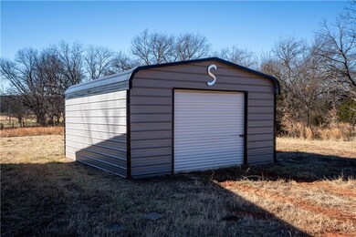 22738 Ridgeway Pass, Tecumseh, OK 74873 - photo 2