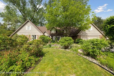 04-1520-Foxcroft-Rd-East-Lansing-MI-4882