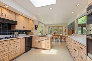 23W714 Wayewood Ln, Naperville, IL 60565 - photo 7