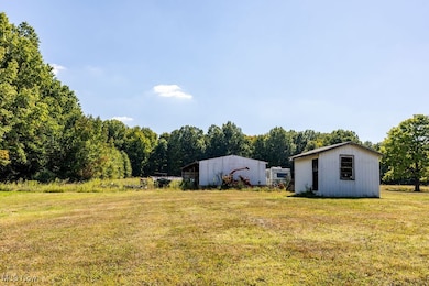 8131 Leffingwell Rd, Canfield, OH 44406 - photo 3