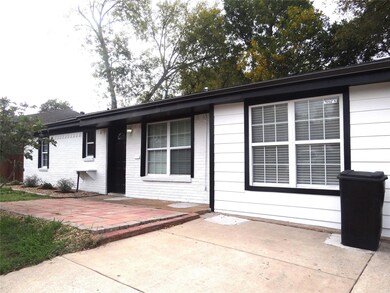 2009 Spring Lake Dr, Mesquite, TX 75149 - photo 4