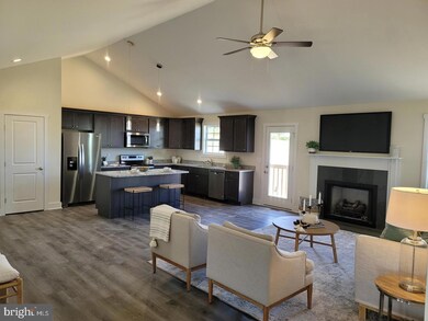 621 Adelaide Cir, Harpers Ferry, WV 25425 - photo 2