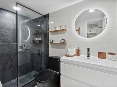 19201 Collins Ave unit 1121, Sunny Isles Beach, FL 33160 - photo 4