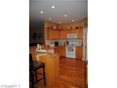 130 Hidden River Ln, Statesville, NC 28625 - photo 5