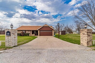 4614 Pecan Ln, Granbury, TX 76049 - photo 3