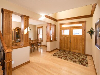 Beautiful 2 story entry welcomes you with a great 