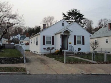 142 Gentian Ave, Providence, RI 02908 - photo 2