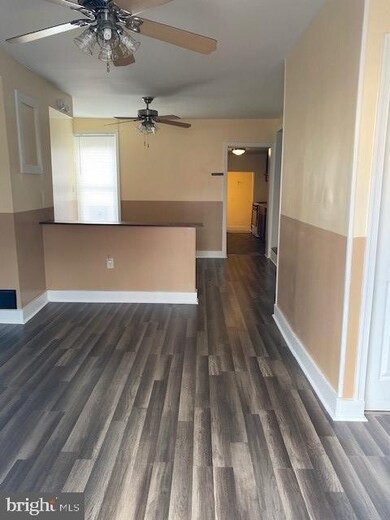 312 N 10th St, Reading, PA 19604 - photo 6