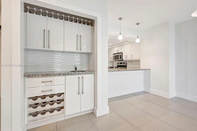 Ocean Lane Plaza unit 610, Key Biscayne, FL 33149 - photo 4