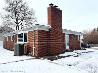 2500 E Hudson Ave, Royal Oak, MI 48067 - photo 4
