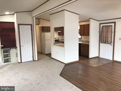 310 Cedar Dr, Green Lane, PA 18054 - photo 4