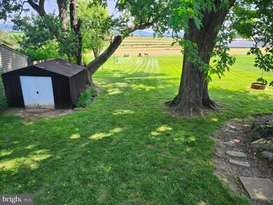 2084 Kramer Mill Rd, Stevens, PA 17578 - photo 4