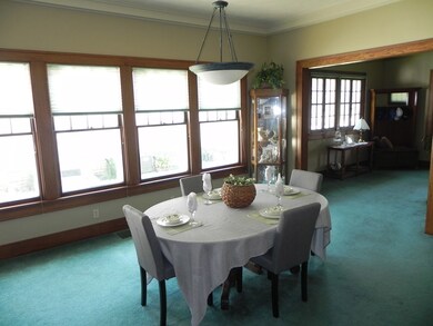 Formal Dining