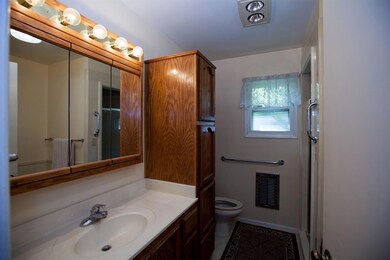 1172 Acacia Ln, Grants Pass, OR 97527 - photo 4