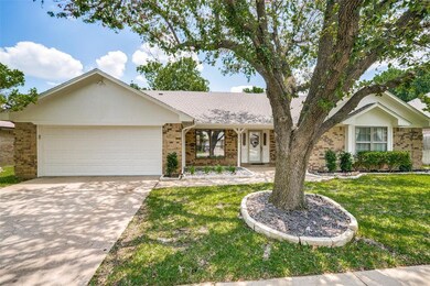 3724 Woodmont Ct, Bedford, TX 76021 - photo 2