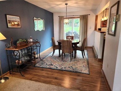 6526 Robin Cir, Slatington, PA 18080 - photo 6