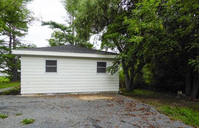 29 Mitchell St, Skowhegan, ME 04976 - photo 6