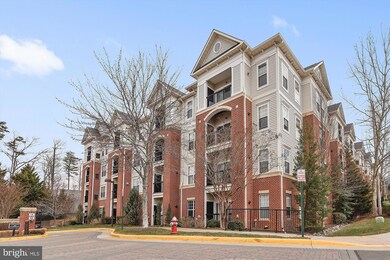 11350 Aristotle Dr unit 7-202, Fairfax, VA 22030 - photo 2