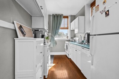 212 N Oak Park Ave unit 2EE, Oak Park, IL 60302 - photo 7