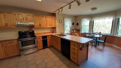 10 Flatow Rd, Ludlow, VT 05149 - photo 5