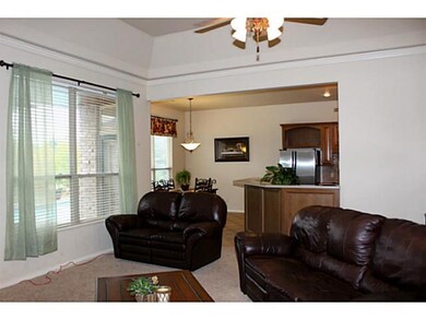 2700 Brenton Dr, Edmond, OK 73012 - photo 4