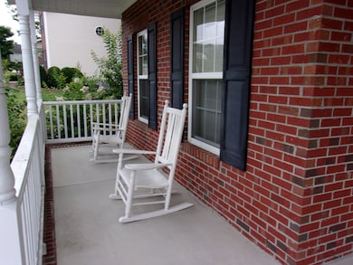 1095 Magnolia Dr, Aberdeen, NC 28315 - photo 2